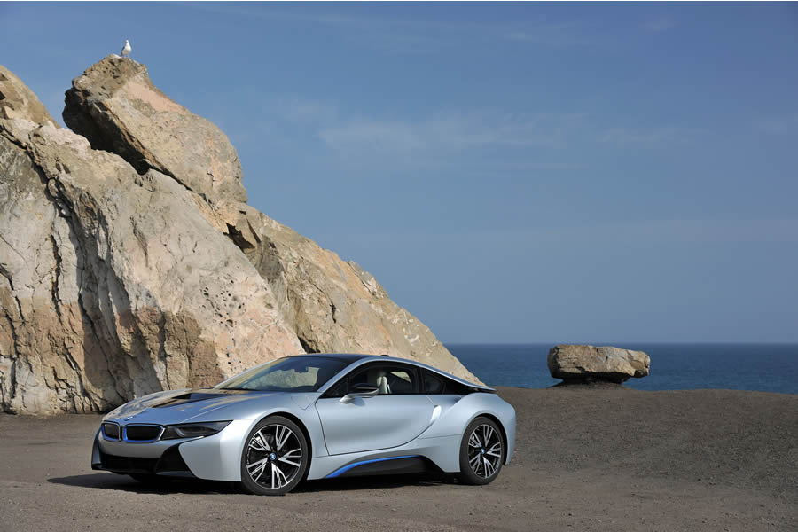 BMW i8-1