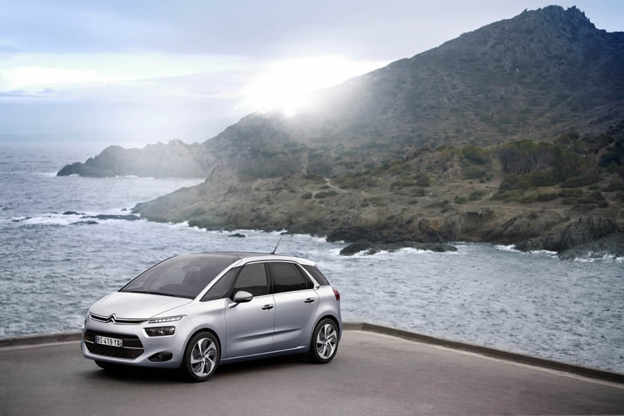Se lanza en Chile el nuevo Citroen C4 automático citroen-c4-picasso-02