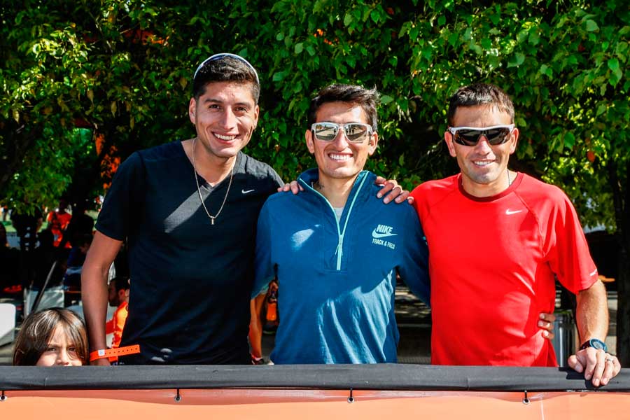 Ford Explorer deslumbro como vehículo oficial de We Run santiago 2015