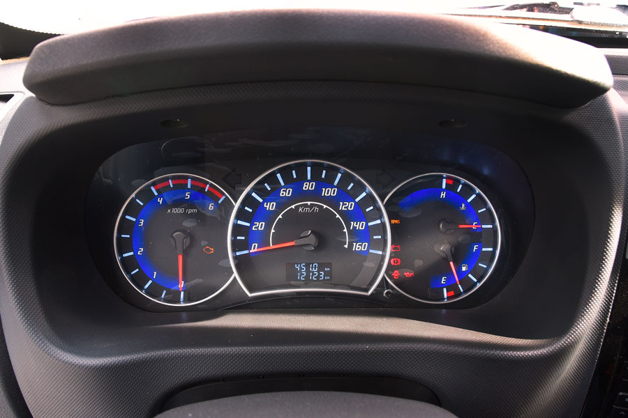 JAC ingresa a nuevo segmento con el modelo X200
