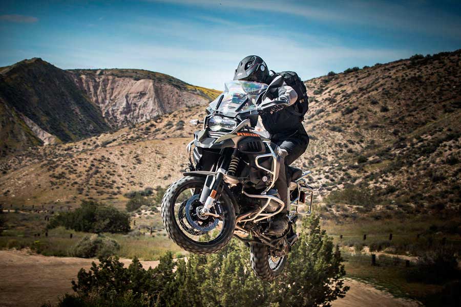 Michelin, Ahora realiza lanzamiento de neumáticos para motocicletas