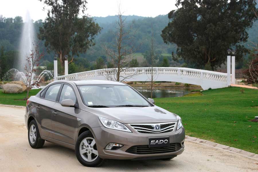 Changan incorpora avanzadas tecnologías en sus modelos AEDO y CS35