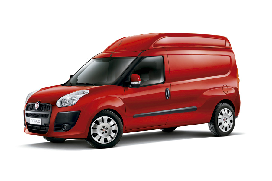 Dobló Cargo y Fiat Fiorino son "Fleet Van of the Year 2014"