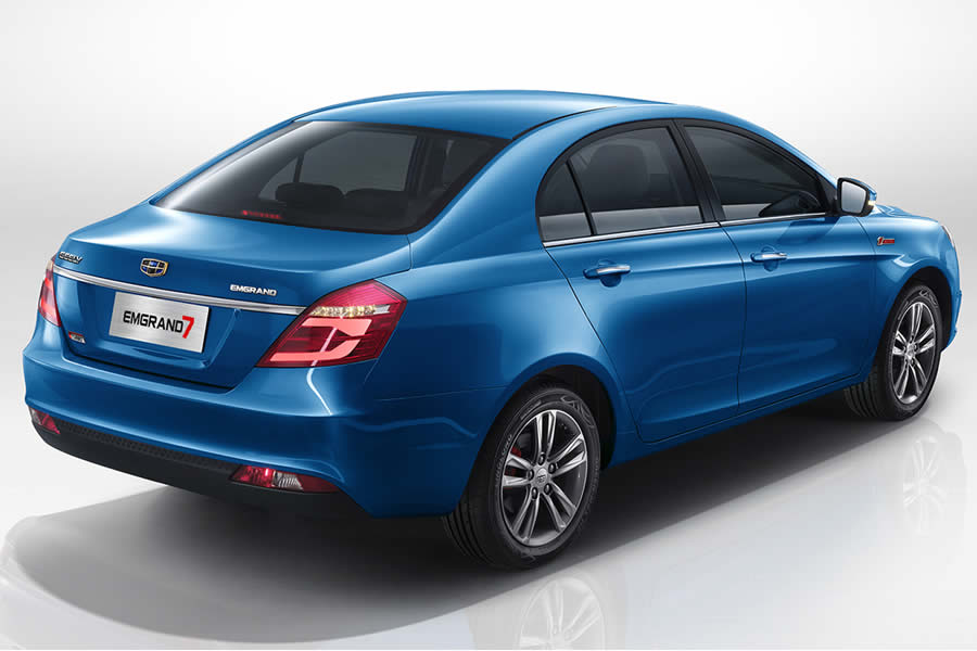 Машина geely emgrand 7