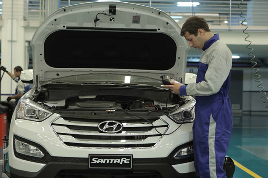 Hyundai lanza programa de mantencion para los vehiculos en una hora